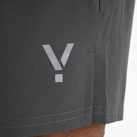 Mens Skua 5 Inch Core Running Shorts (Gray Pinstripe)