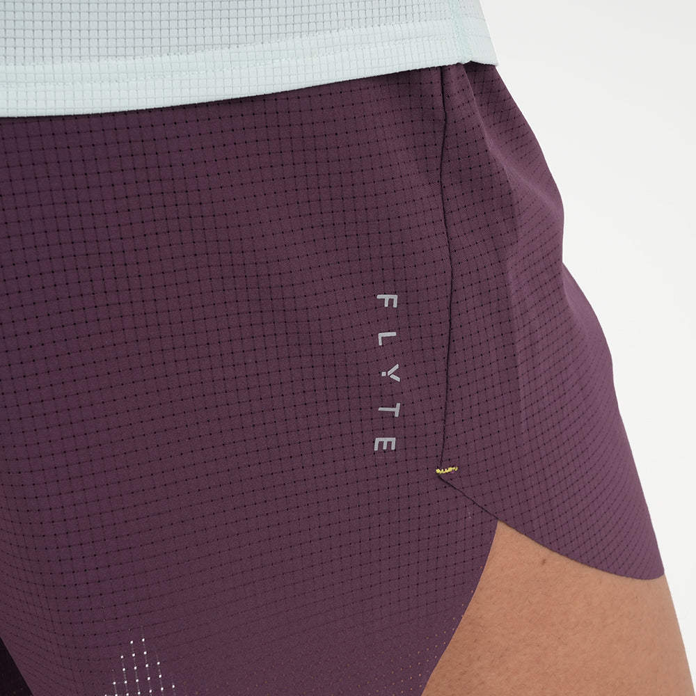 Womens Capella 5 Inch Lightweight Trail Shorts (Blackberry Wine)